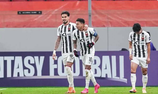 开云入口-包含风云突变！奥兰多魔术窗口期造点机会，意大利杯版图或变，质疑声仍在，轮换策略成焦点的词条